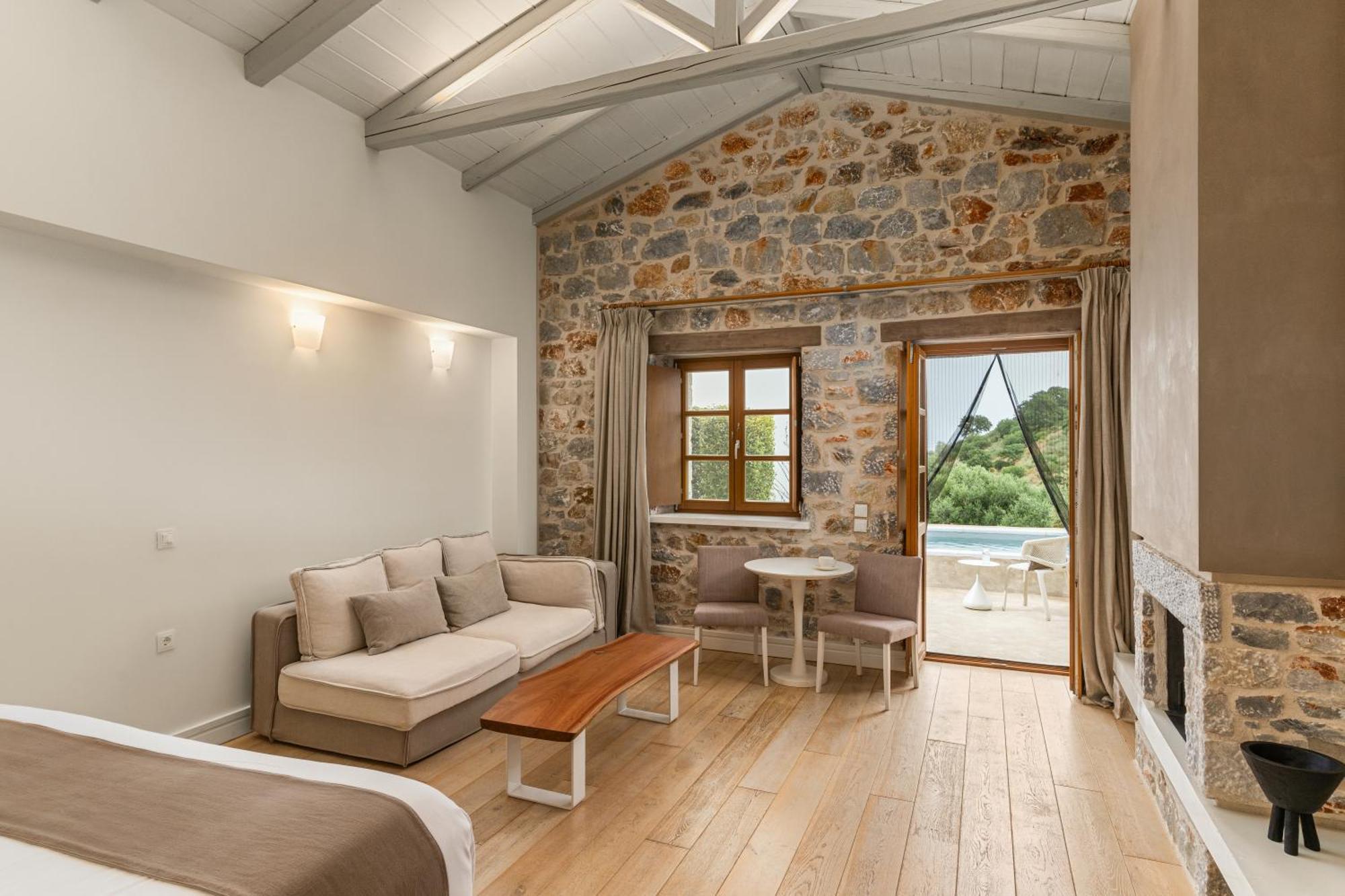 100 Rizes Seaside Resort- Small Luxury Hotels Of The World Kalivia  الغرفة الصورة
