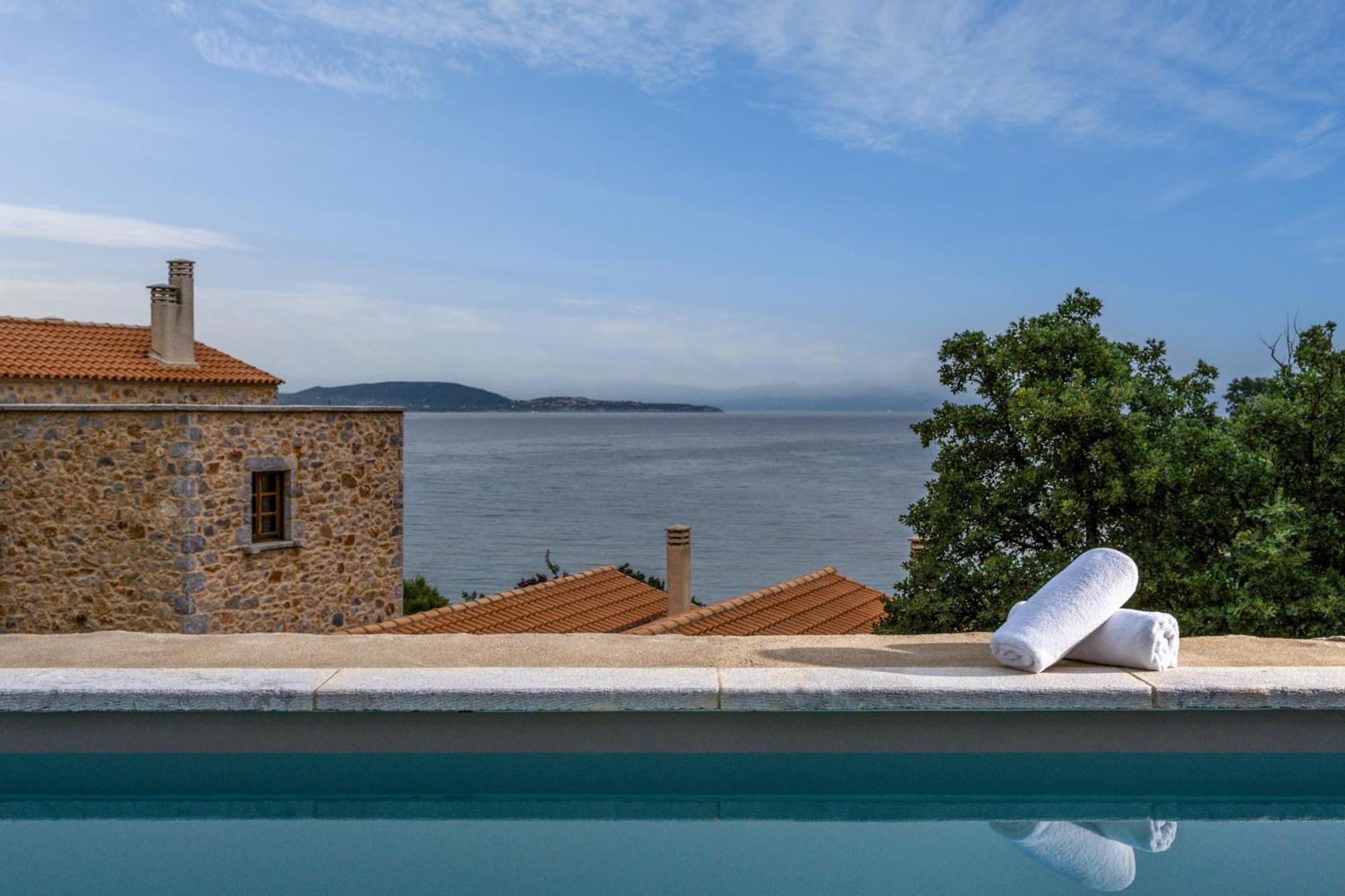 100 Rizes Seaside Resort- Small Luxury Hotels Of The World Kalivia  الغرفة الصورة